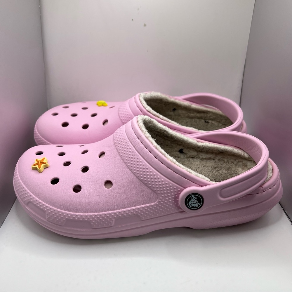 Women’s Crocs Size 9
